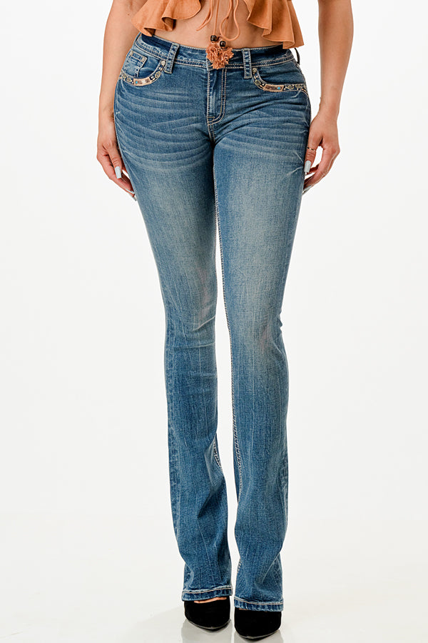 Horse Shoe /Country View Mid Rise Bootcut Jeans | EB-61836