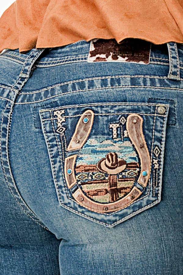 Horse Shoe /Country View Mid Rise Bootcut Jeans | EB-61836